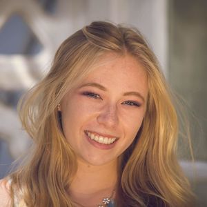 Meet your Posher, Corinne